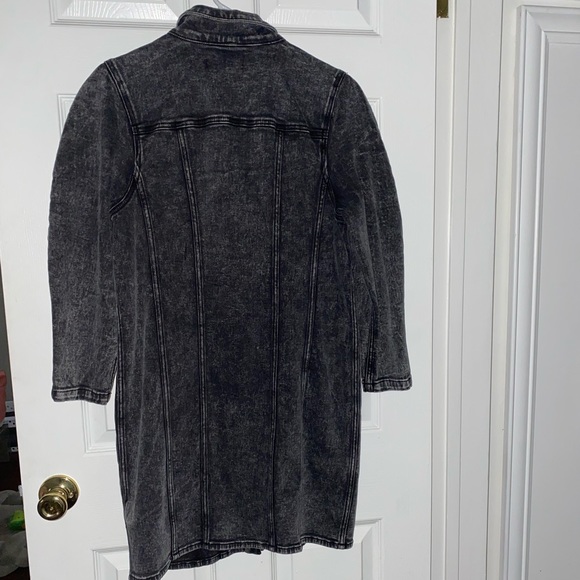 7 For All Mankind - Picture 5 of 6